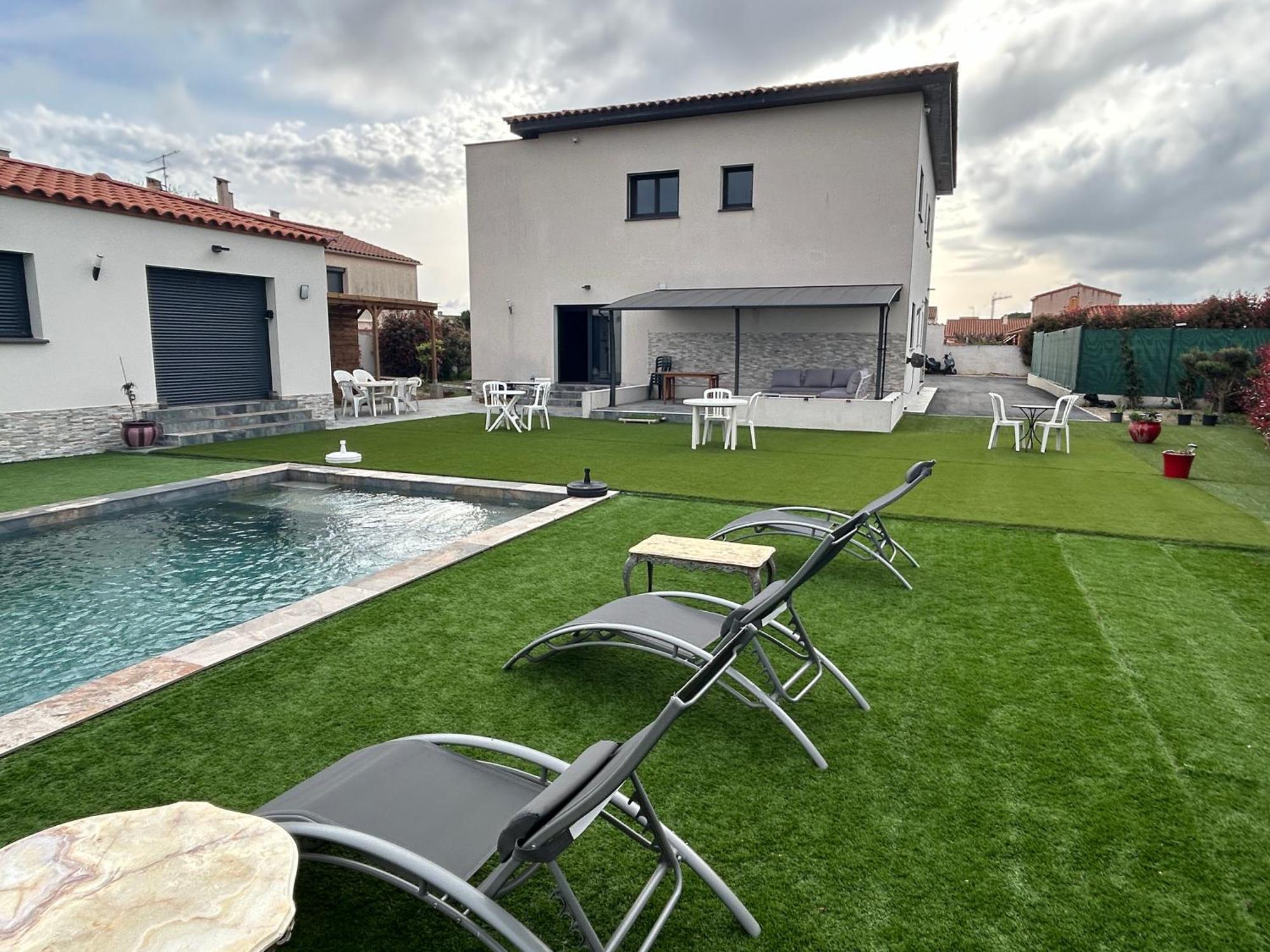 Grande Villa Avec Piscine Bompas  Exterior photo